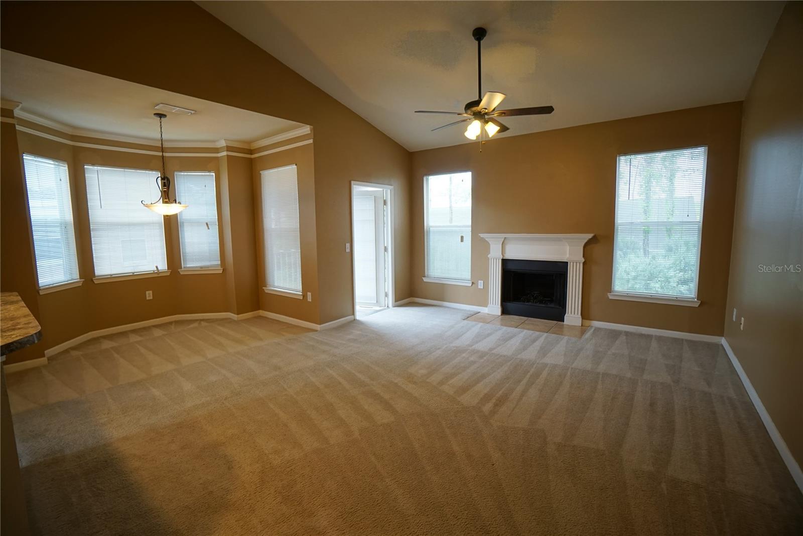 18004 Villa Creek Dr Property Photo 6