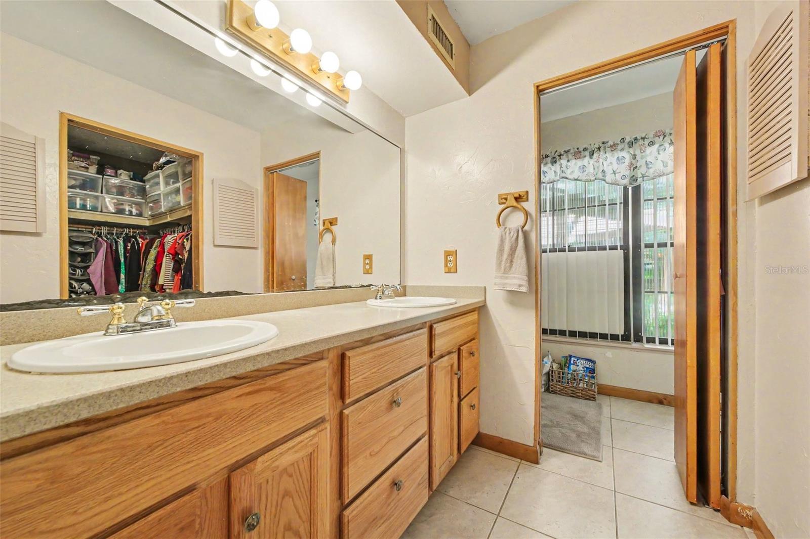 284 Clearview Rd Property Photo 23