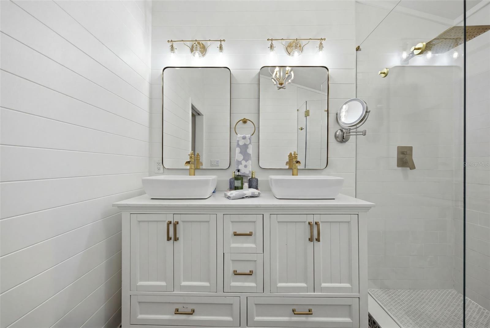 1023 Granada St Property Photo 24