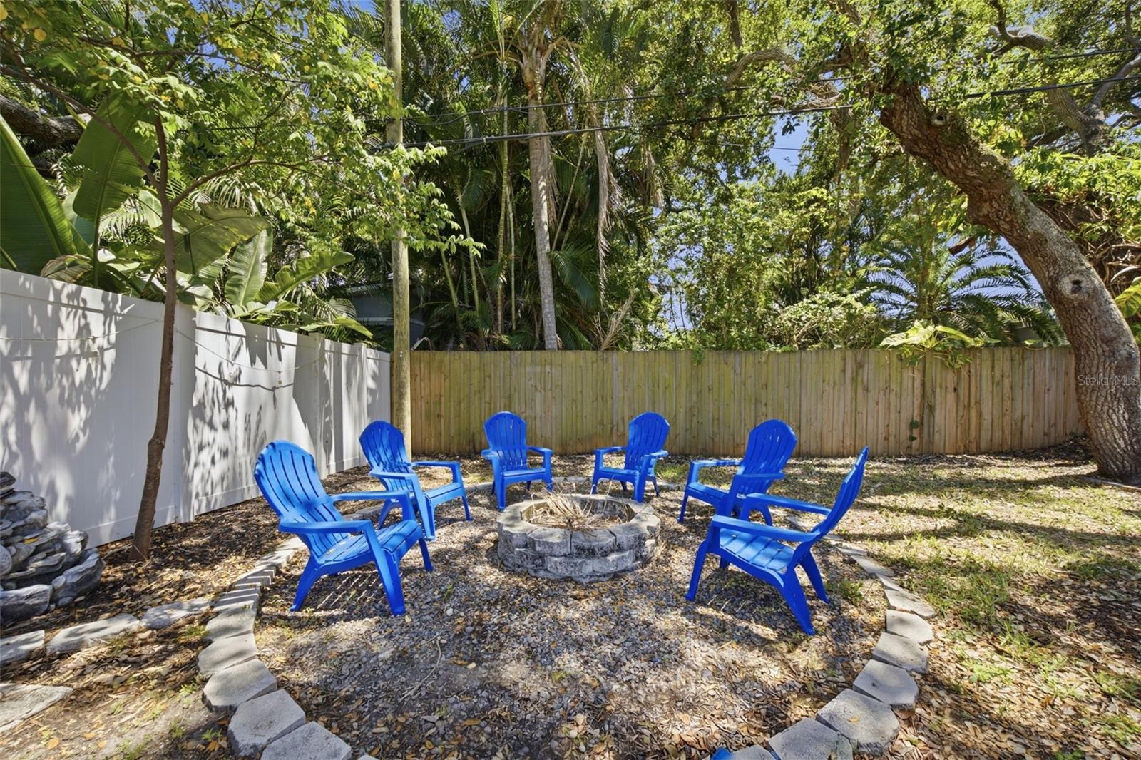 1023 Granada St Property Photo 30