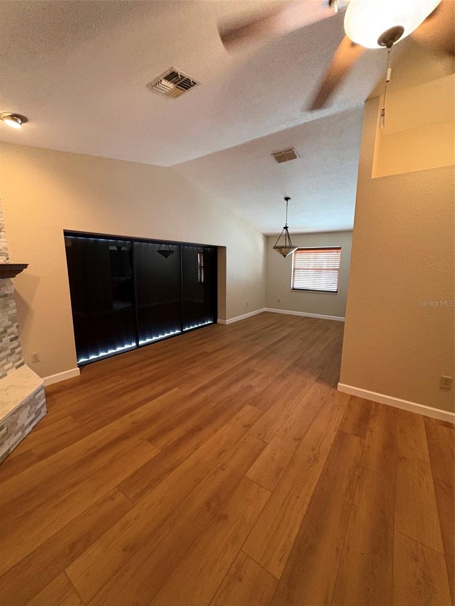 15810 Redington Dr Property Photo 12