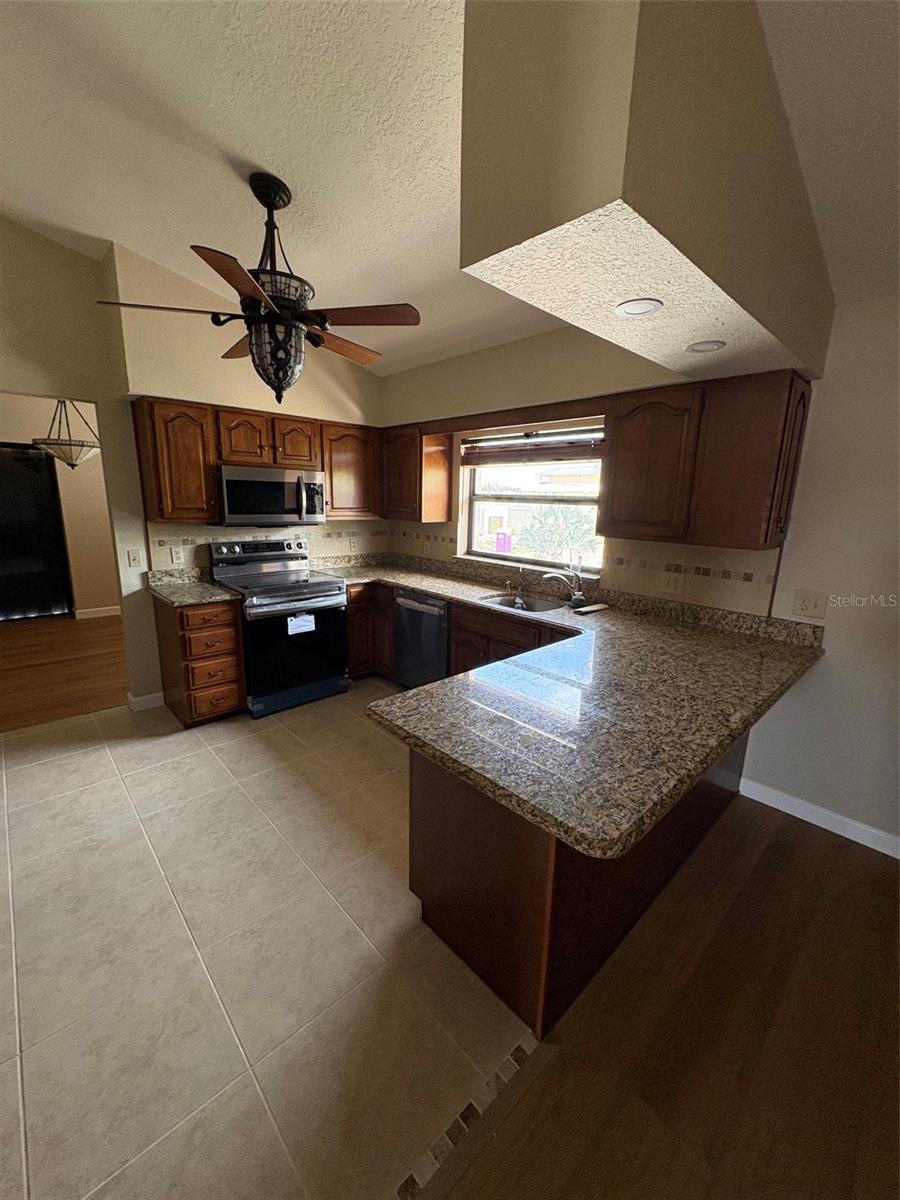 15810 Redington Dr Property Photo 16