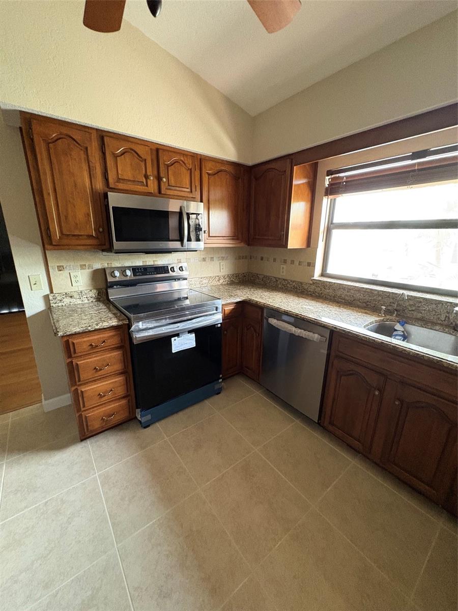 15810 Redington Dr Property Photo 17