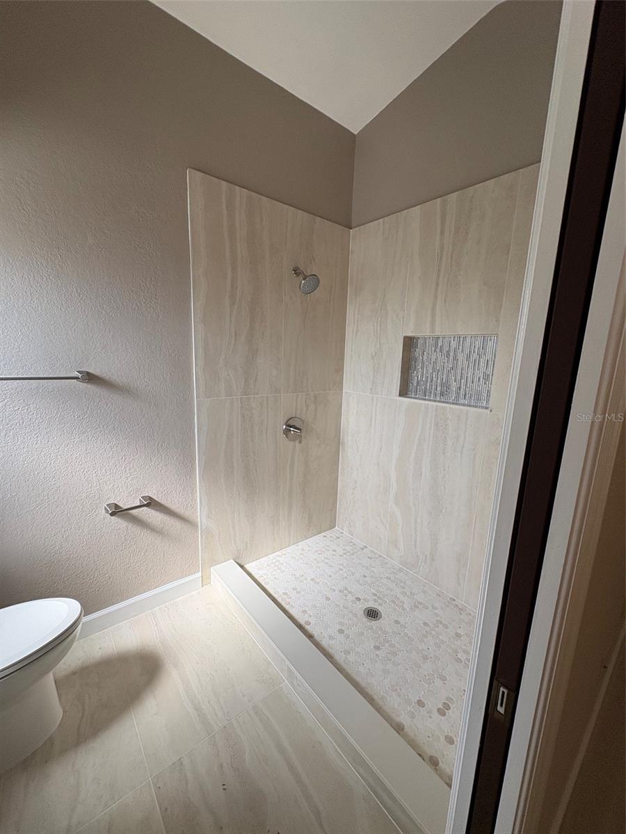 15810 Redington Dr Property Photo 23