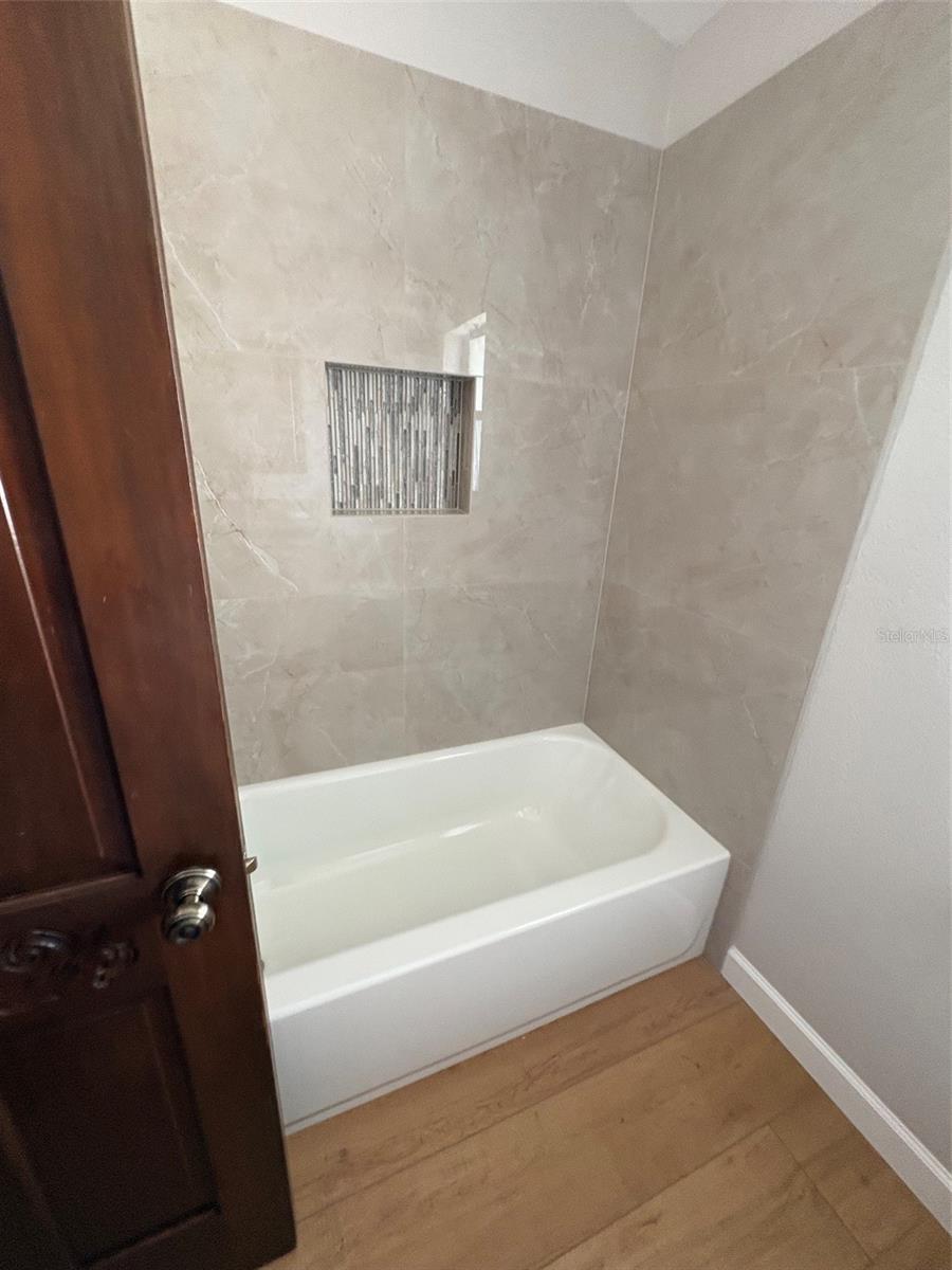 15810 Redington Dr Property Photo 29
