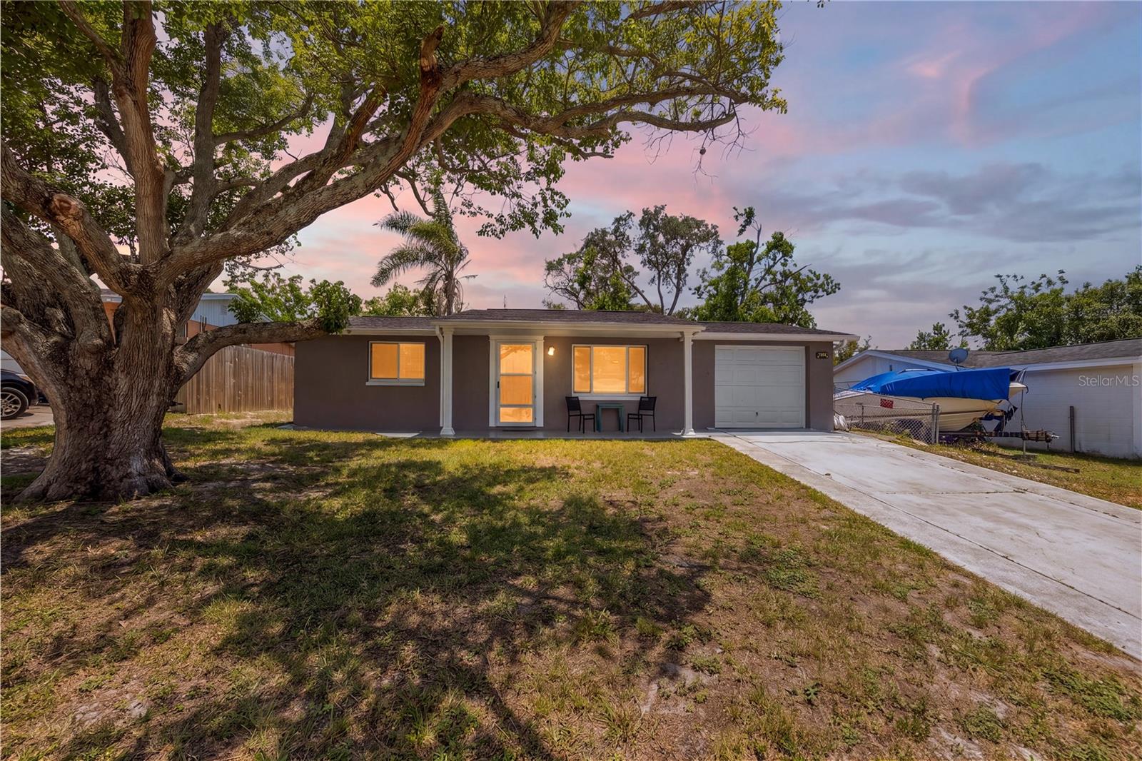 7804 NIAGARA DR Property Photo 1