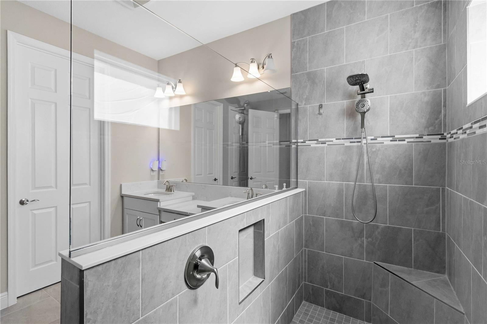 7526 Paradiso Dr Property Photo 16