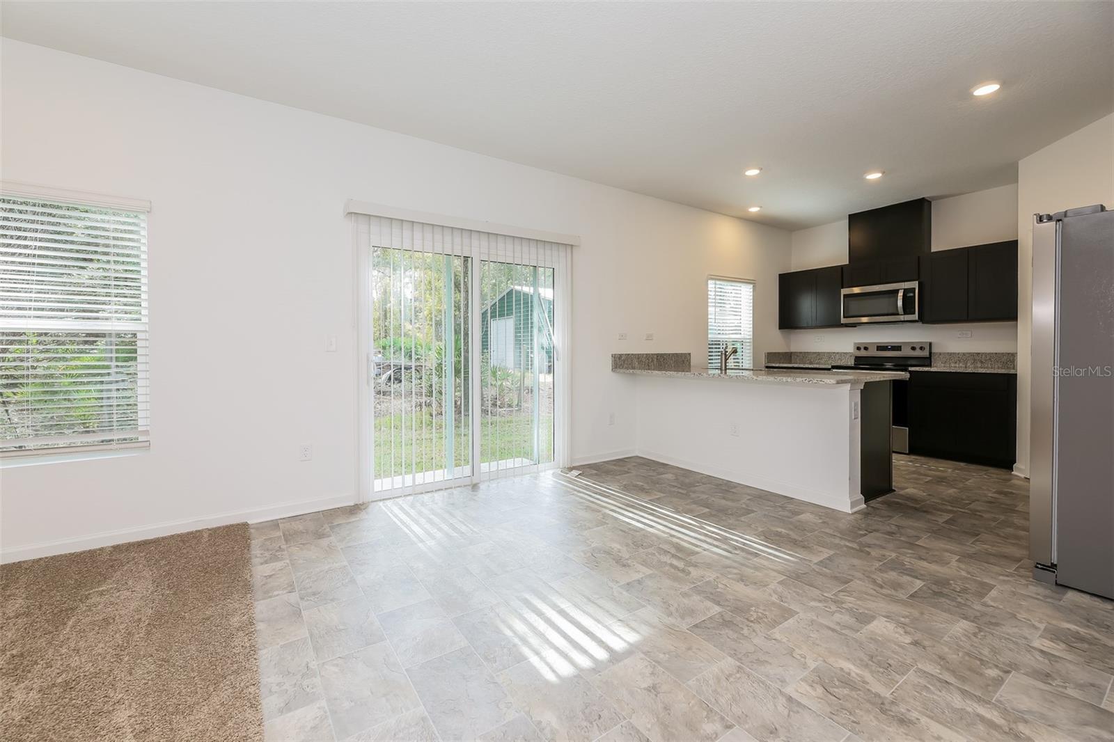 TB8523719 Property Photo 5