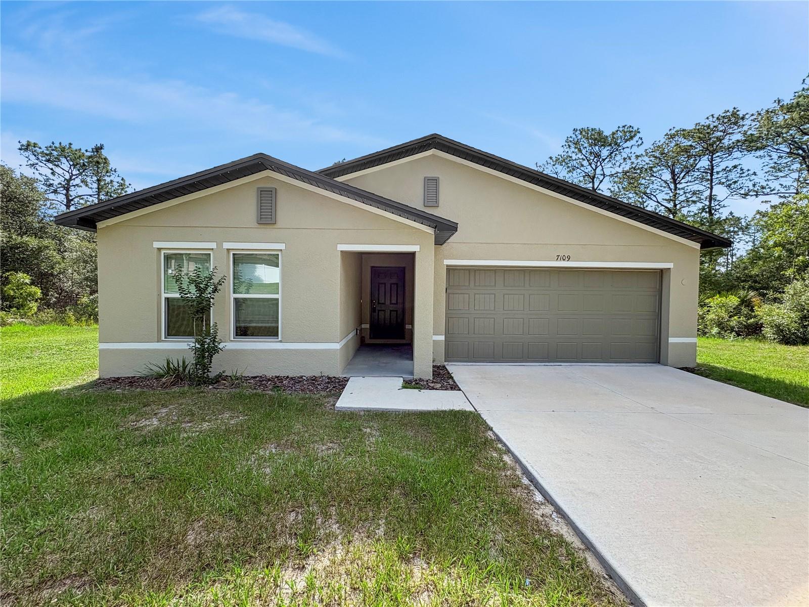 TB8523733 Property Photo 1