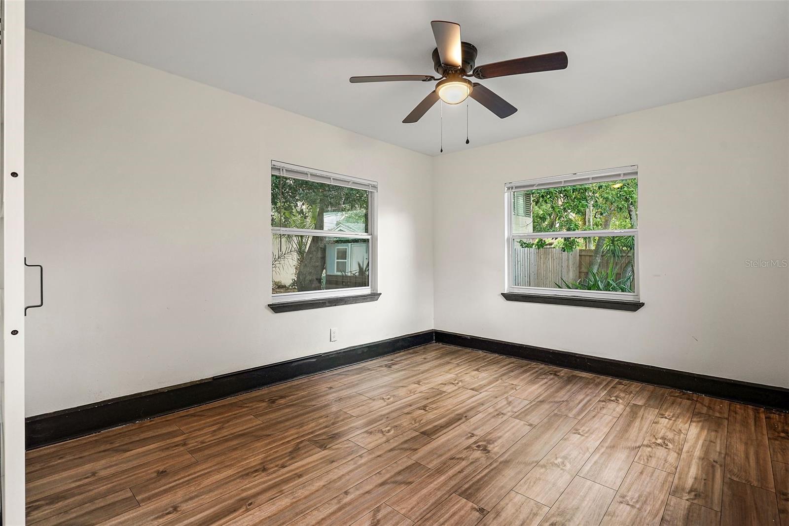 2111 Burlington Ave N Property Photo 26