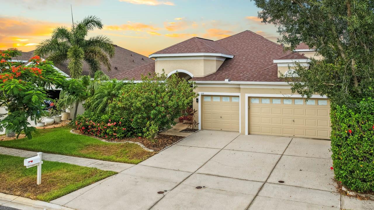 444 YORK DALE DR Property Photo 1