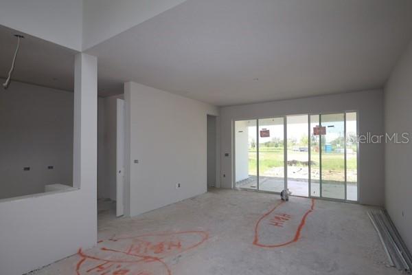11804 Full Moon Loop Property Photo 9