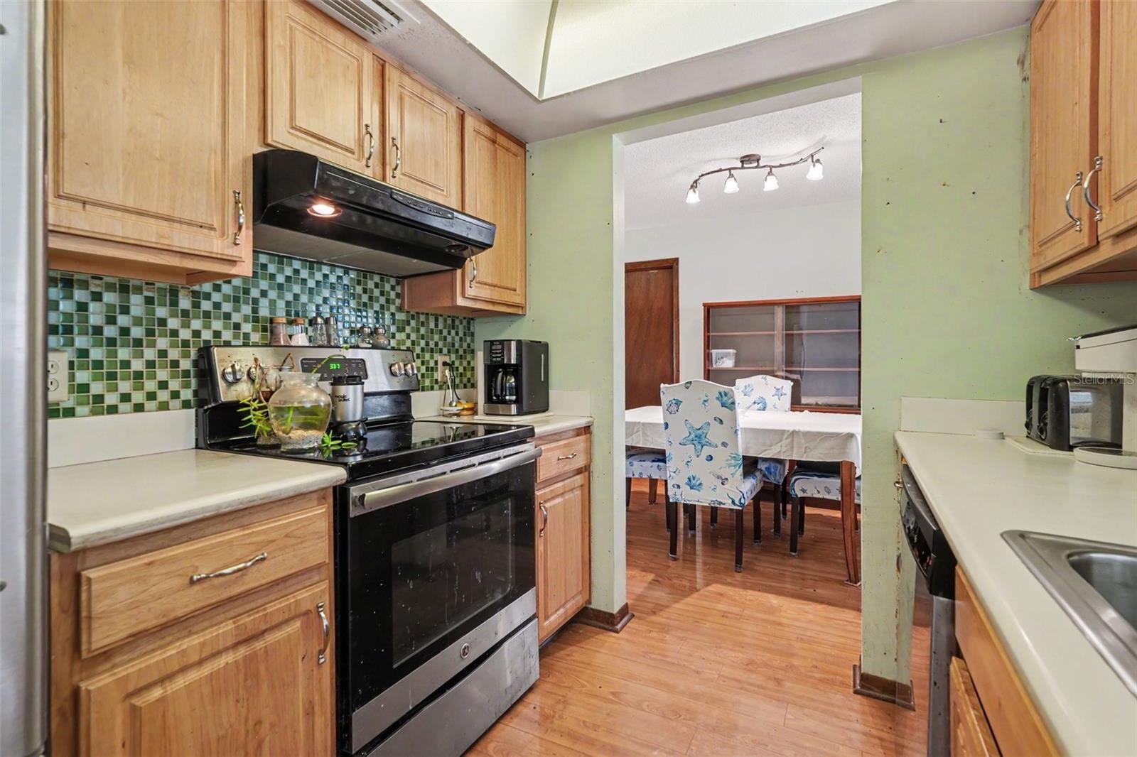 2815 Linden Tree St Property Photo 11