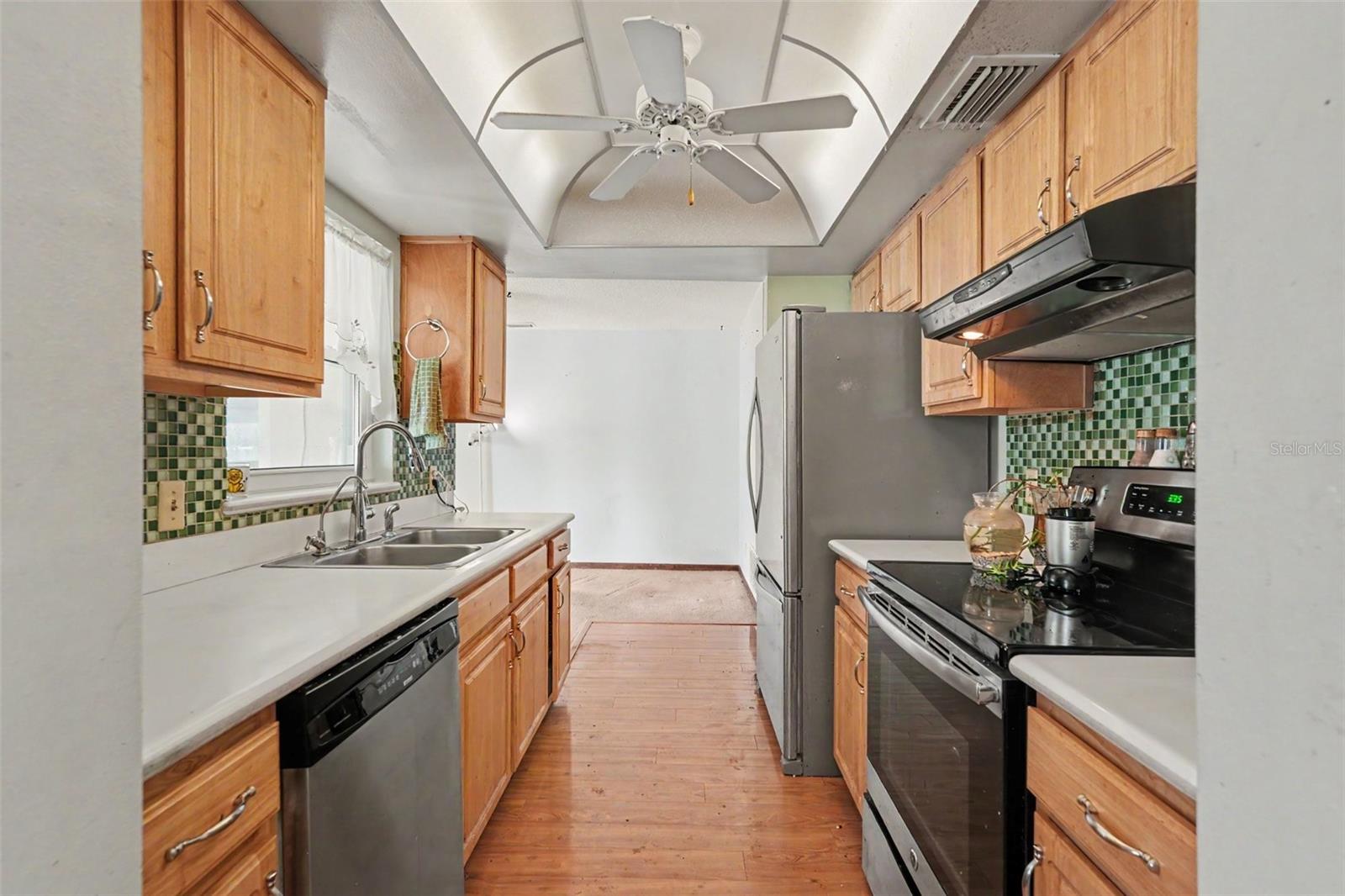 2815 Linden Tree St Property Photo 12