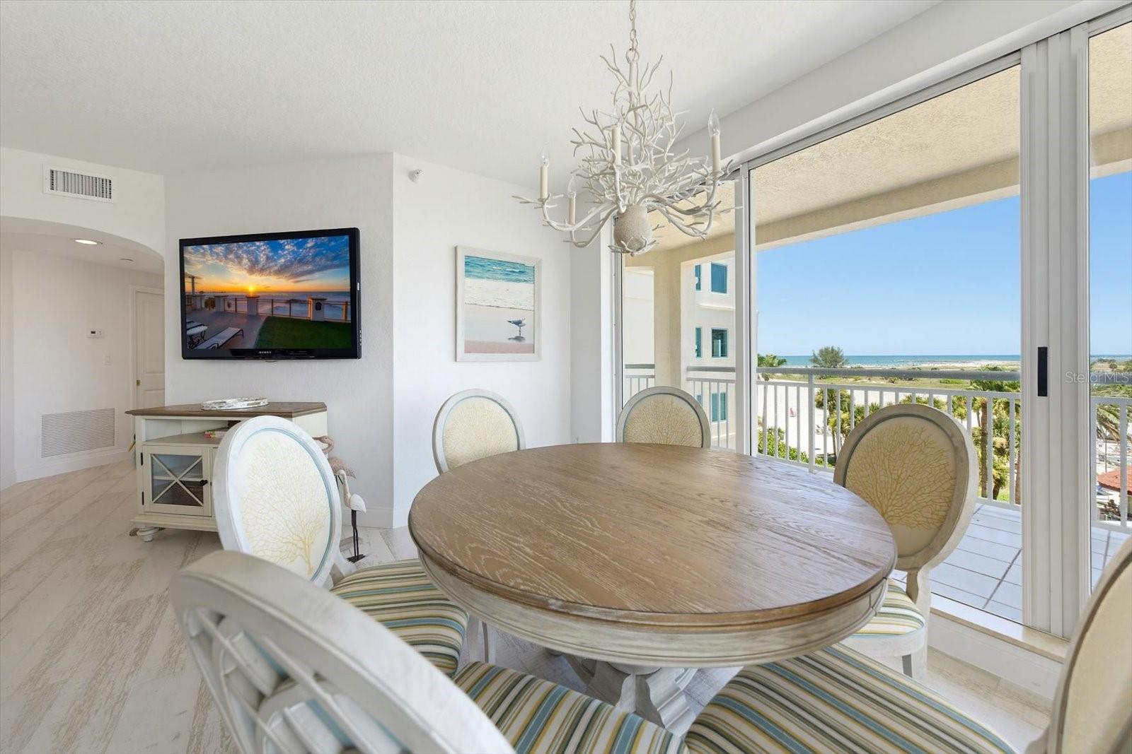 1170 Gulf Blvd #404 Property Photo 7