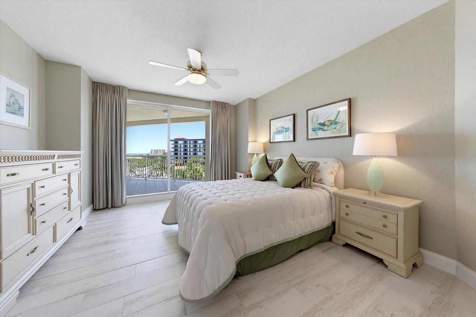 1170 Gulf Blvd #404 Property Photo 19