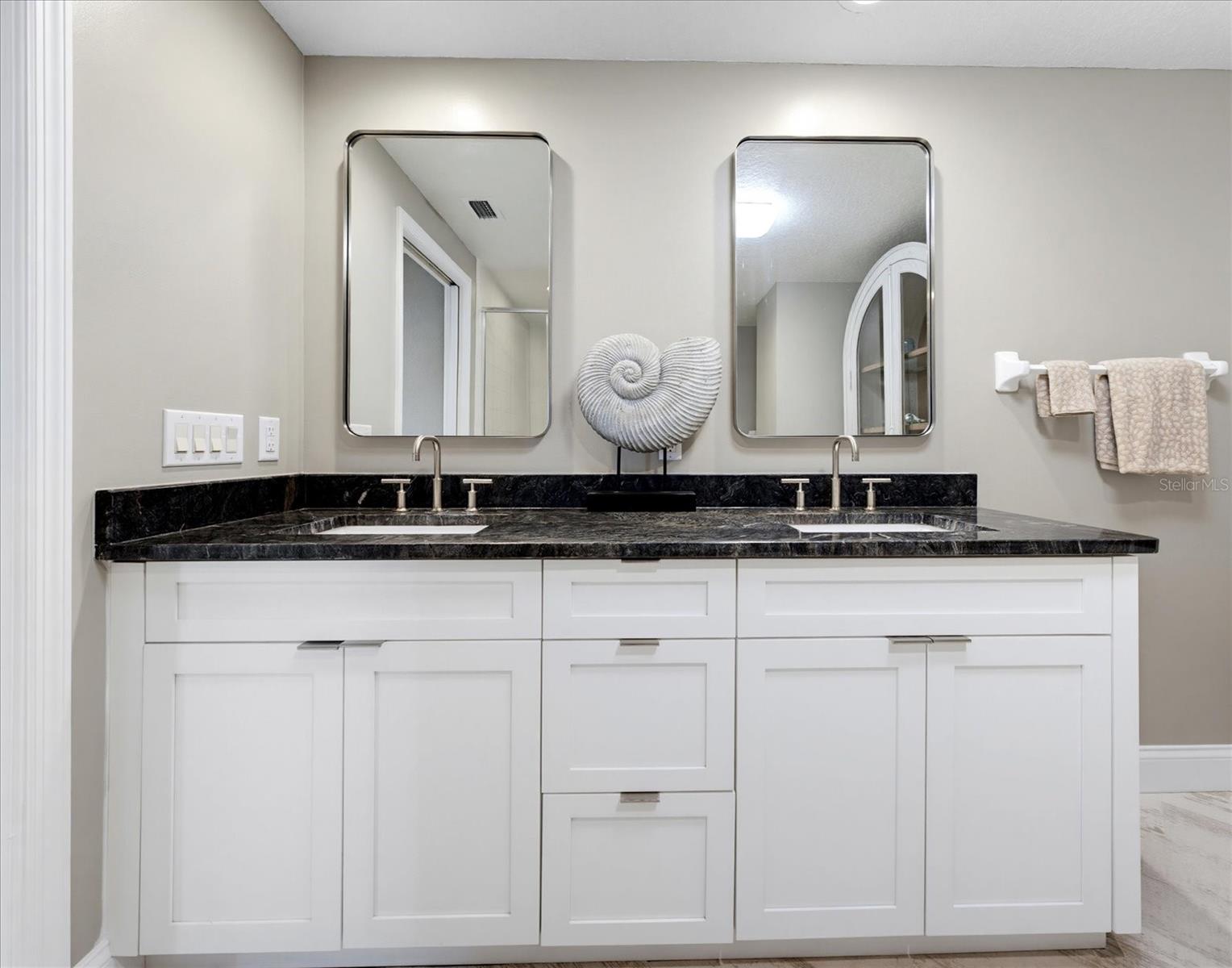 1170 Gulf Blvd #404 Property Photo 23
