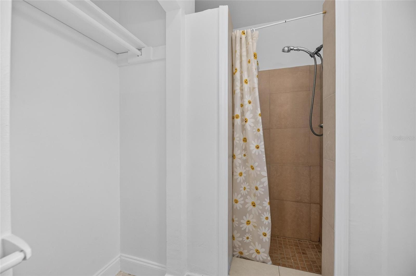 1005 E Flora St Property Photo 27