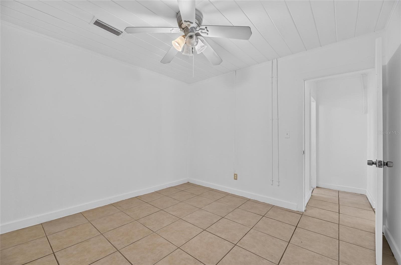 1005 E Flora St Property Photo 30
