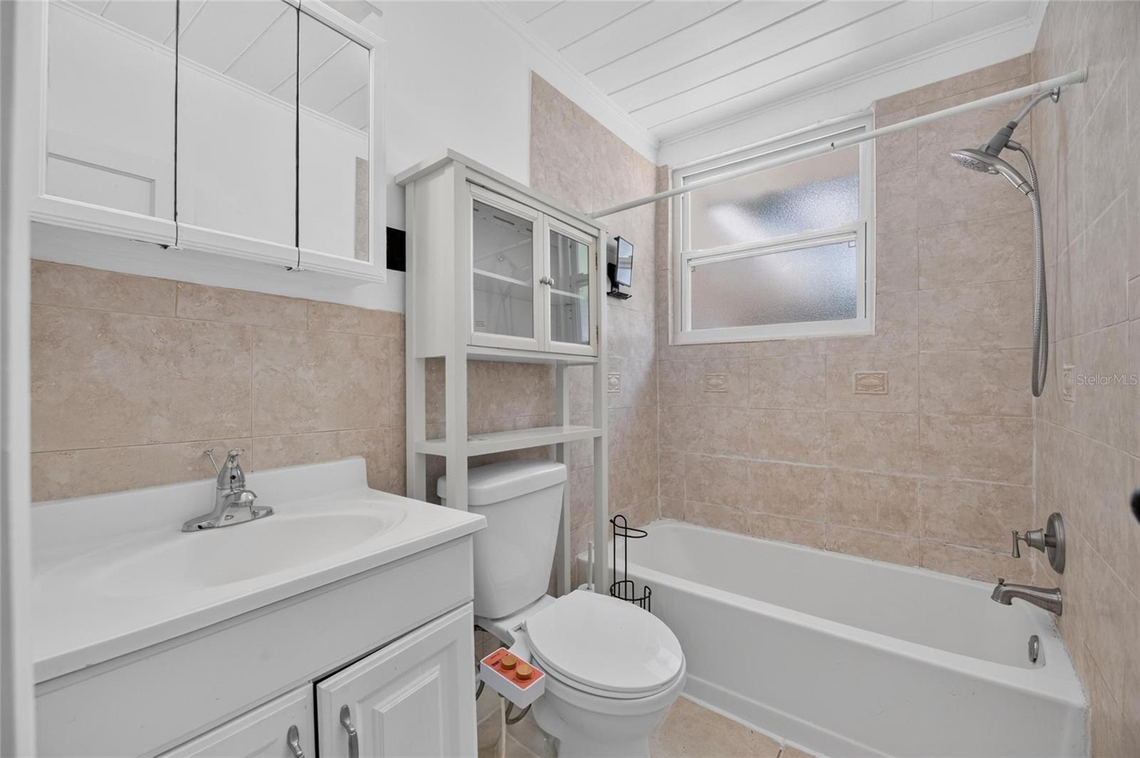 1005 E Flora St Property Photo 32