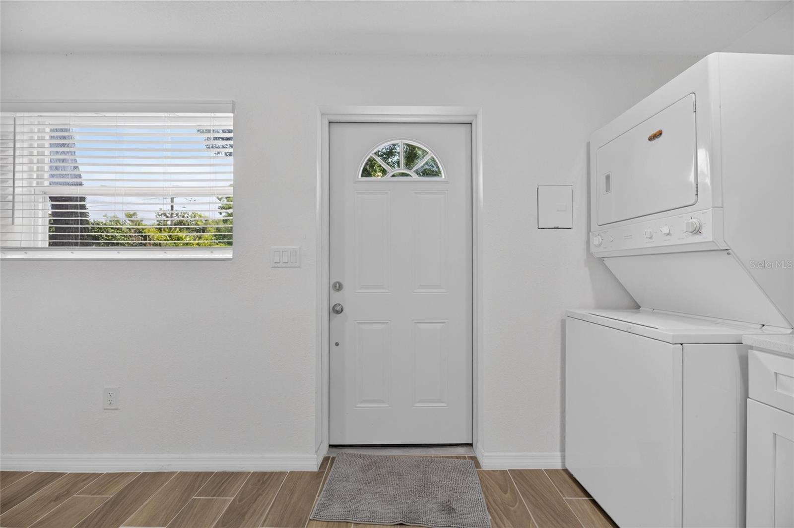 1005 E Flora St Property Photo 47