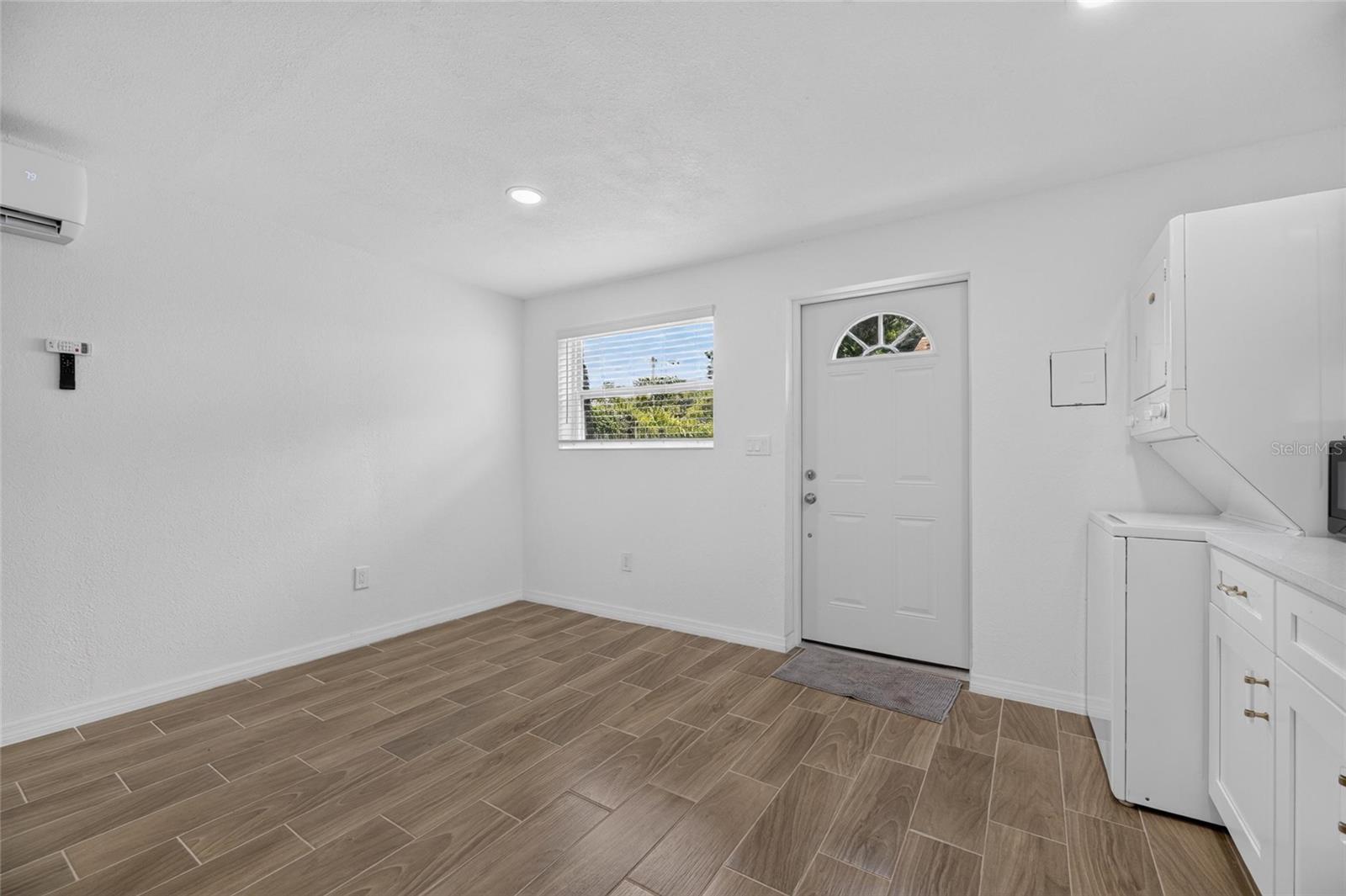 1005 E Flora St Property Photo 48