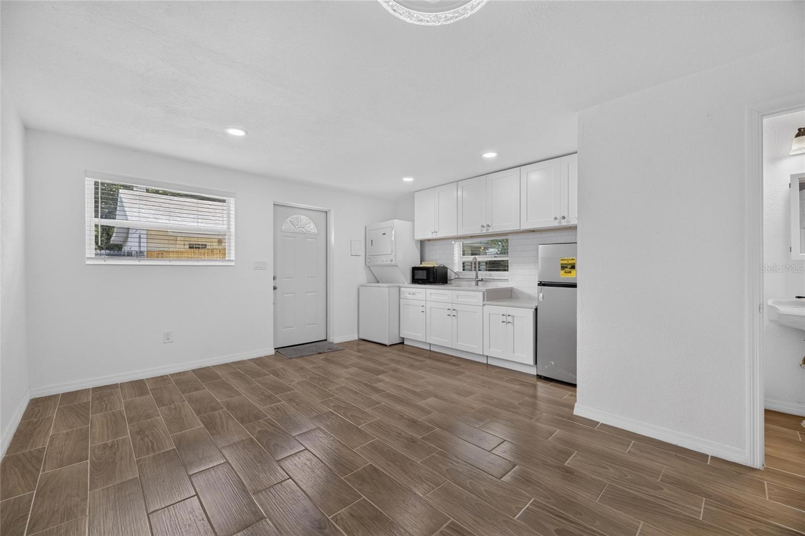 1005 E Flora St Property Photo 49