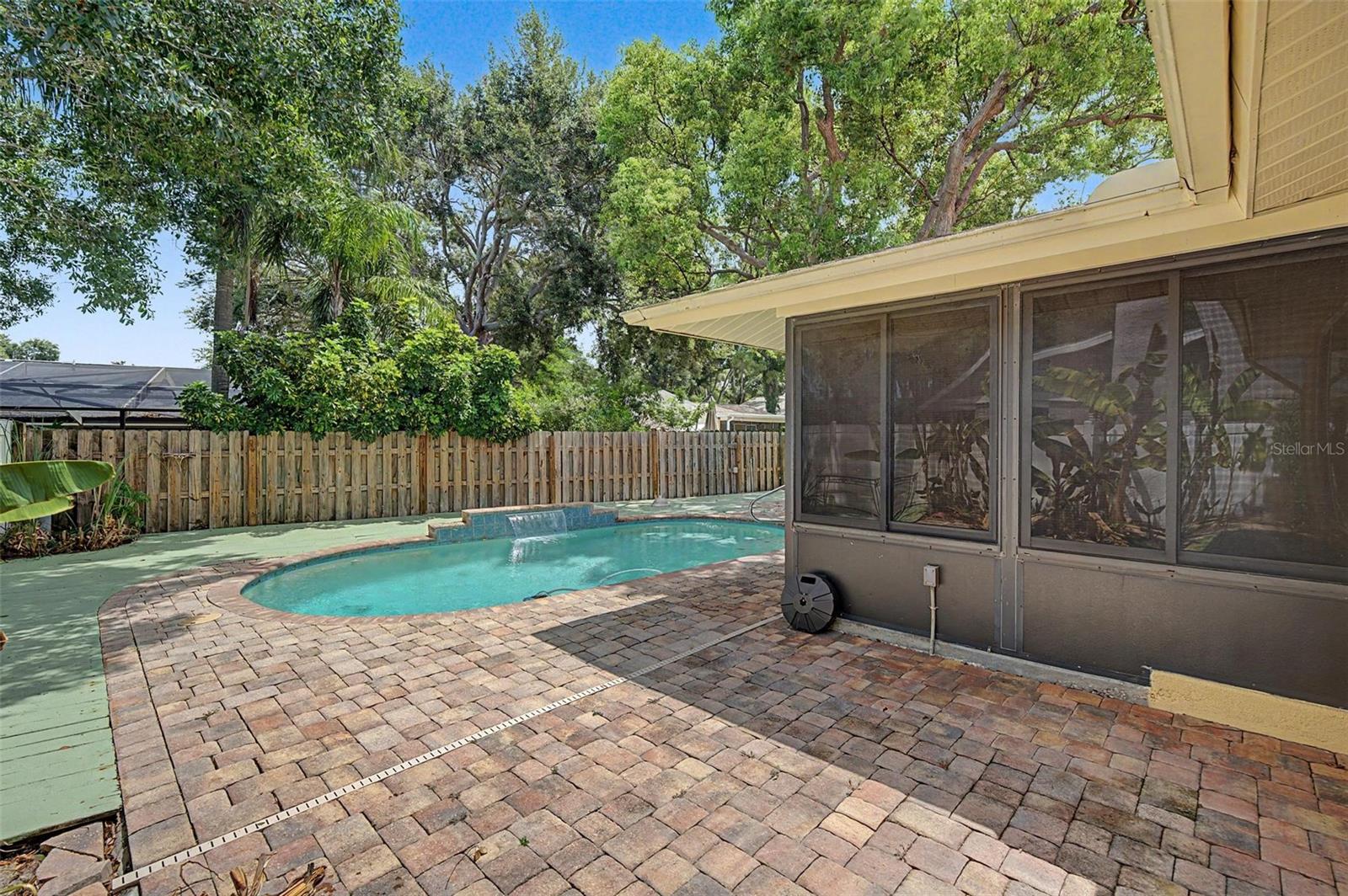 1100 Persimmon Dr Property Photo 32