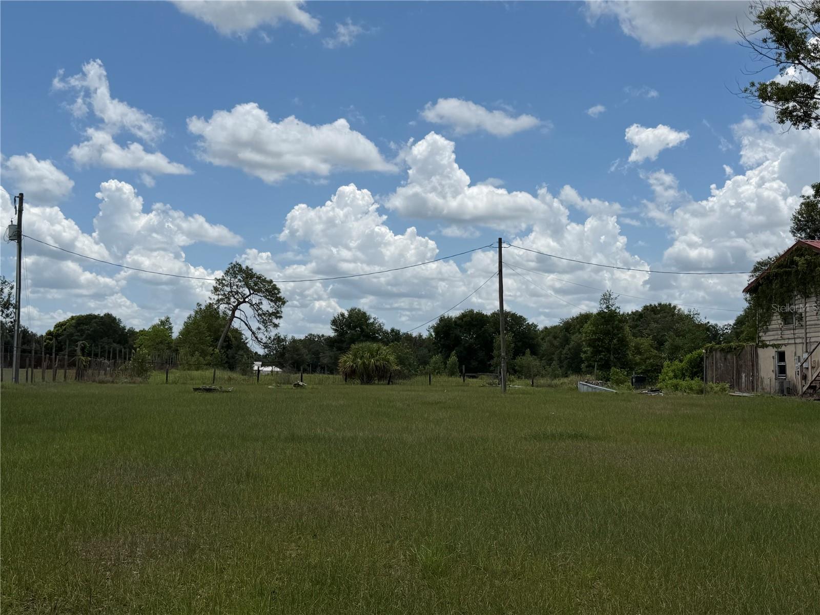 4215 Stearns Rd Property Photo 2