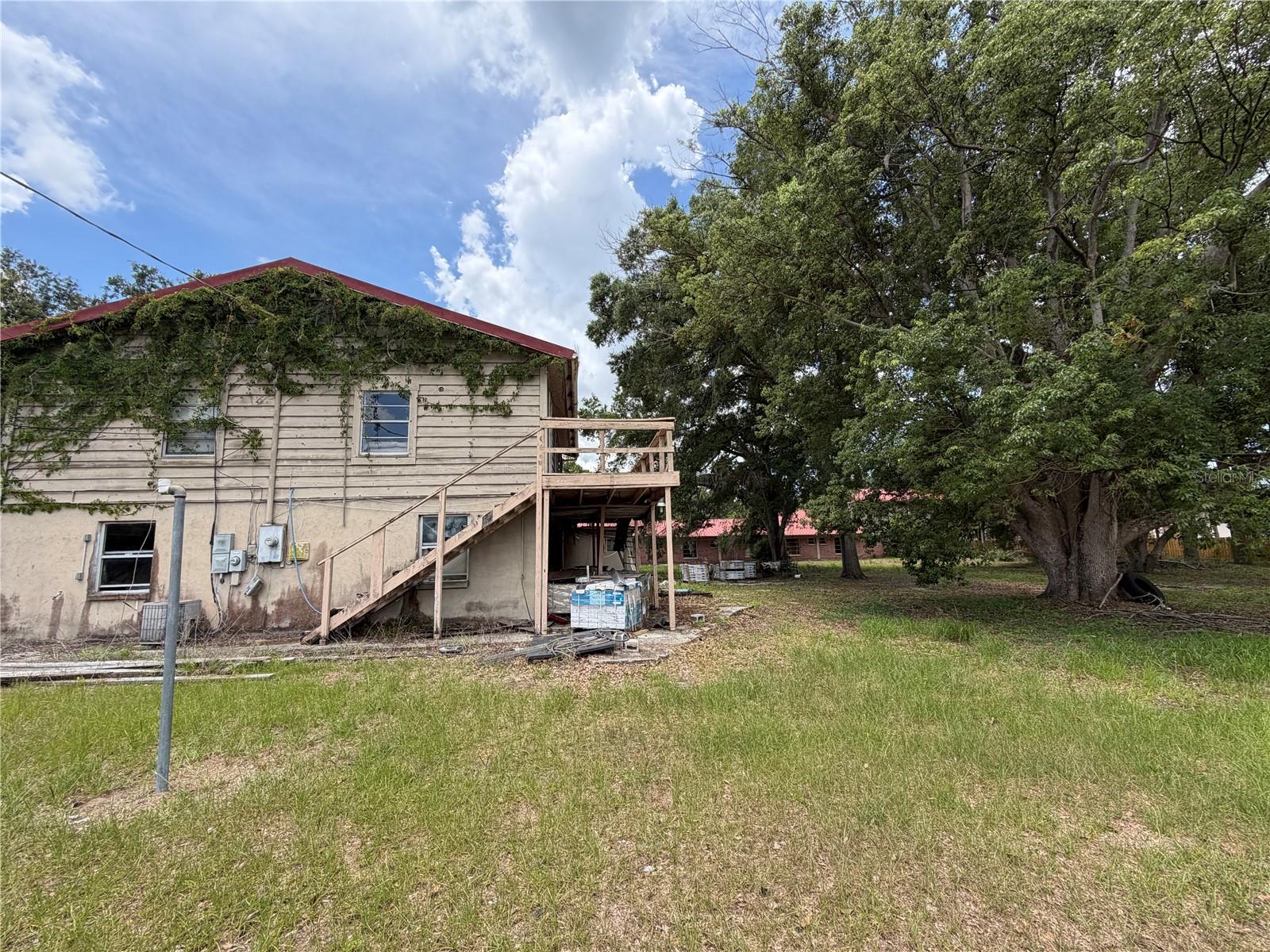4215 Stearns Rd Property Photo 6
