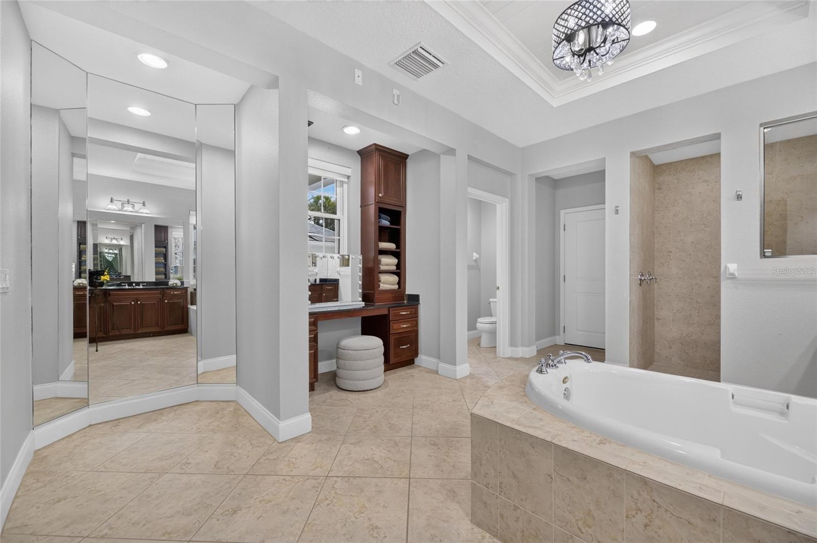 713 Islebay Dr Property Photo 44
