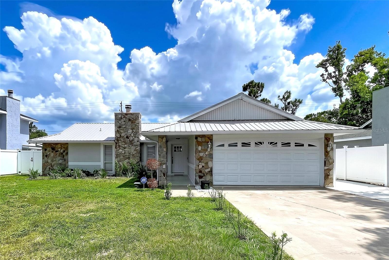 5520 Fulmar Dr Property Photo