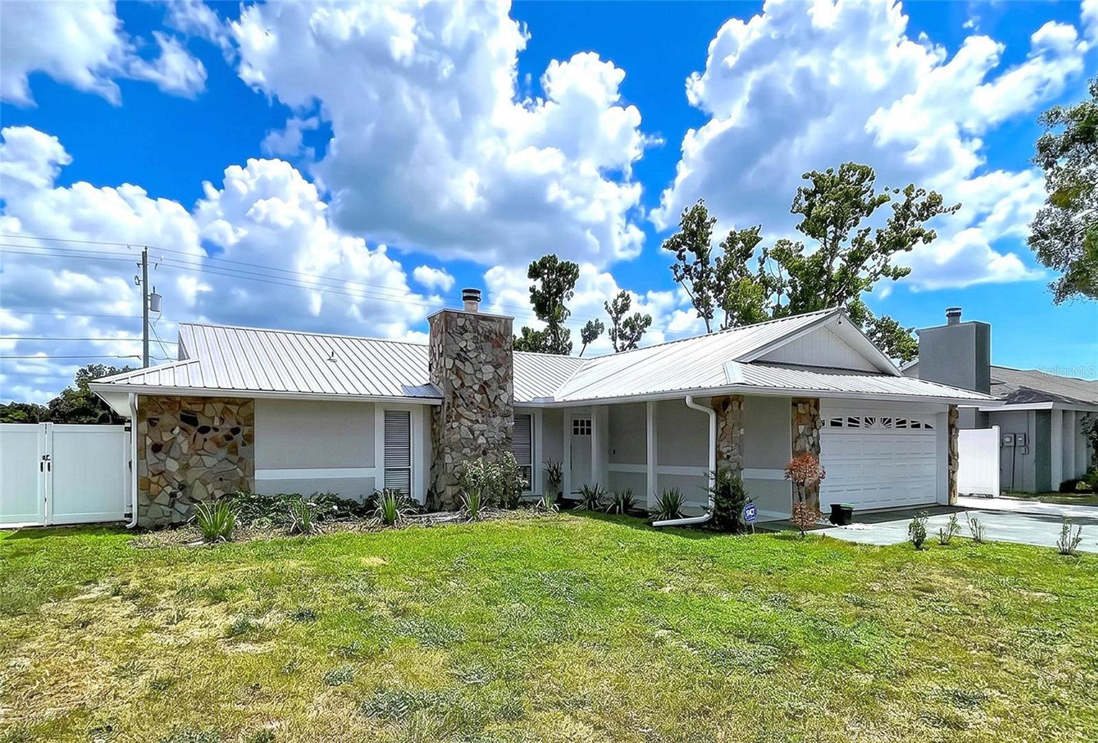5520 Fulmar Dr Property Photo 2