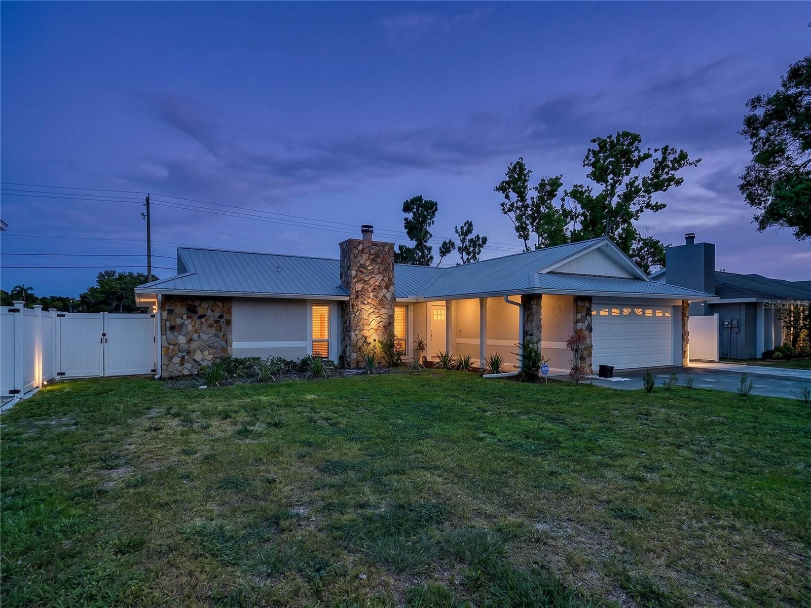 5520 Fulmar Dr Property Photo 4