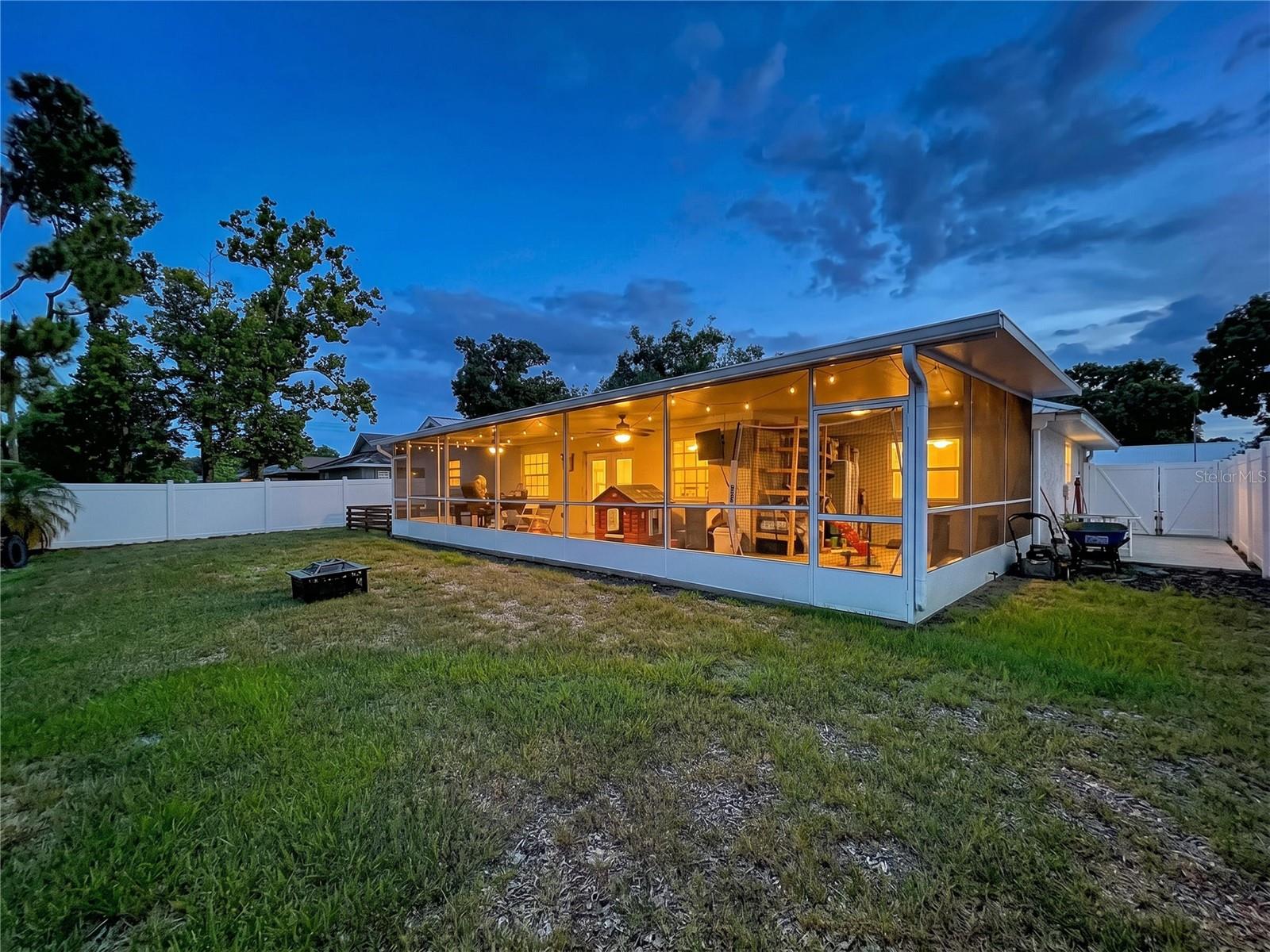 5520 Fulmar Dr Property Photo 8