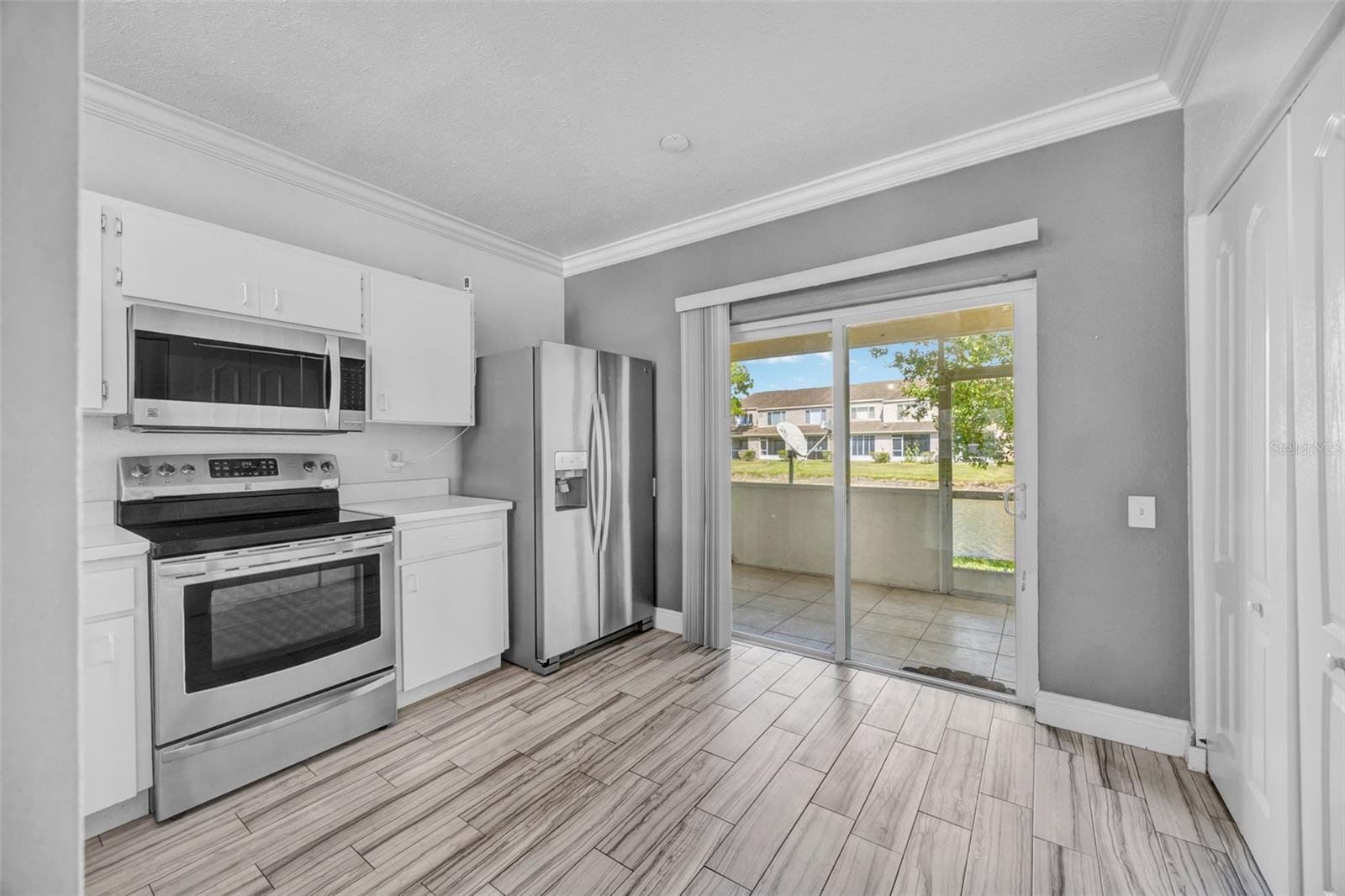 6127 Bayside Key Dr Property Photo 14