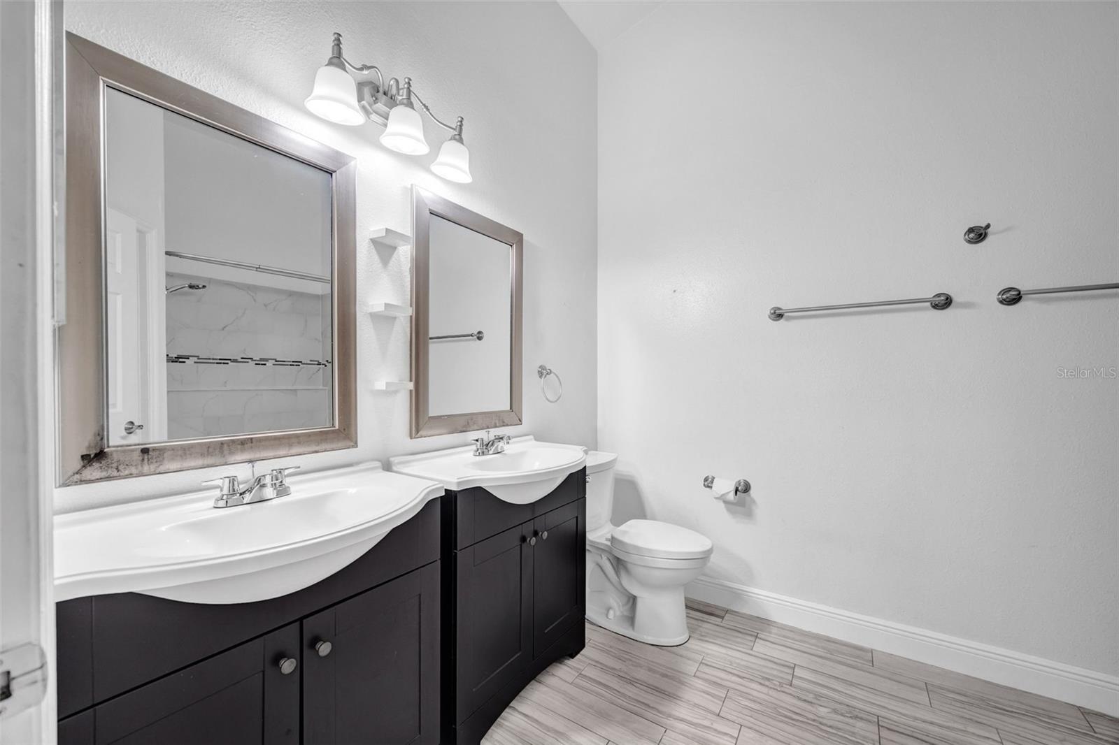 6127 Bayside Key Dr Property Photo 29