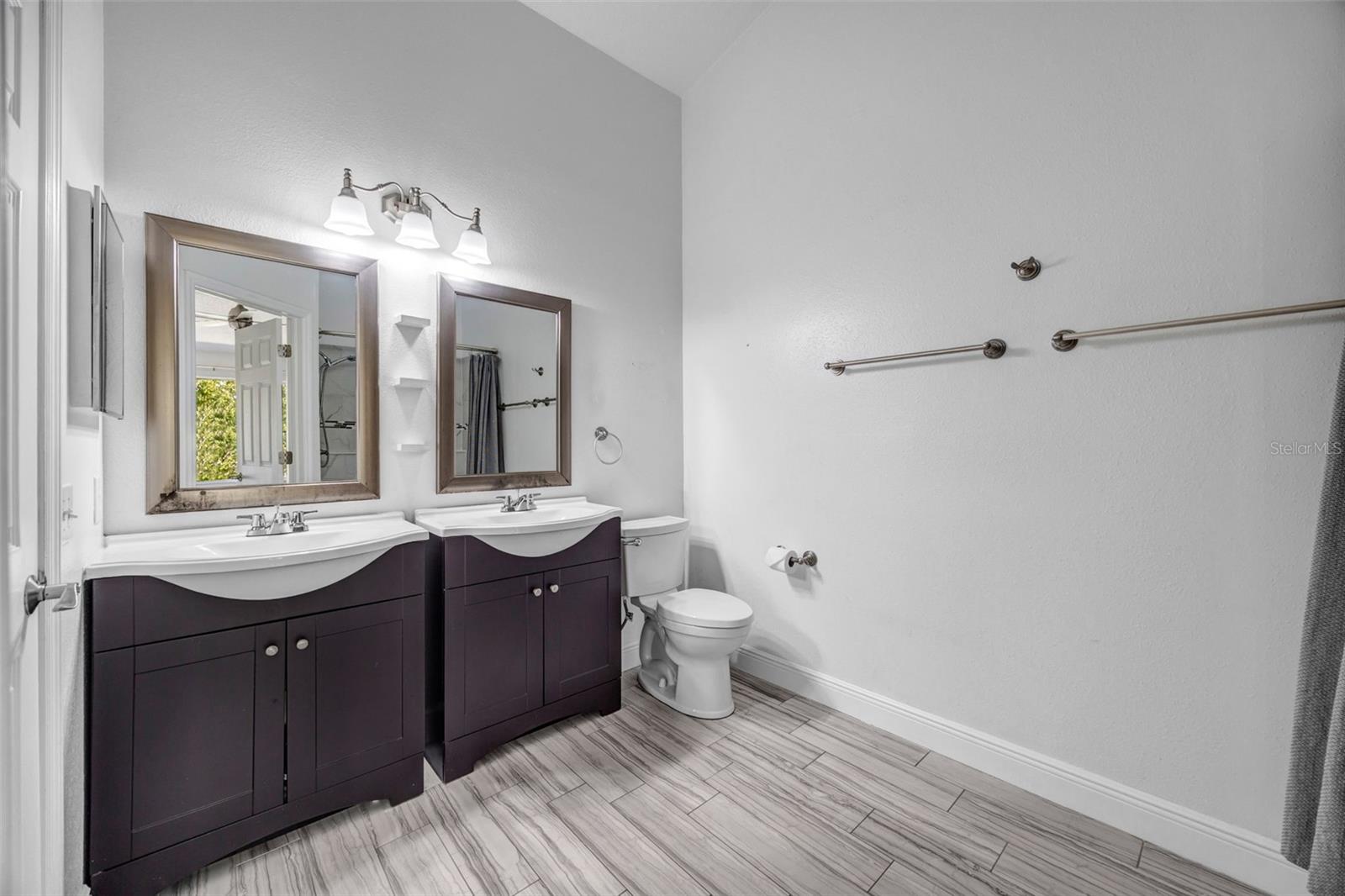 6127 Bayside Key Dr Property Photo 33