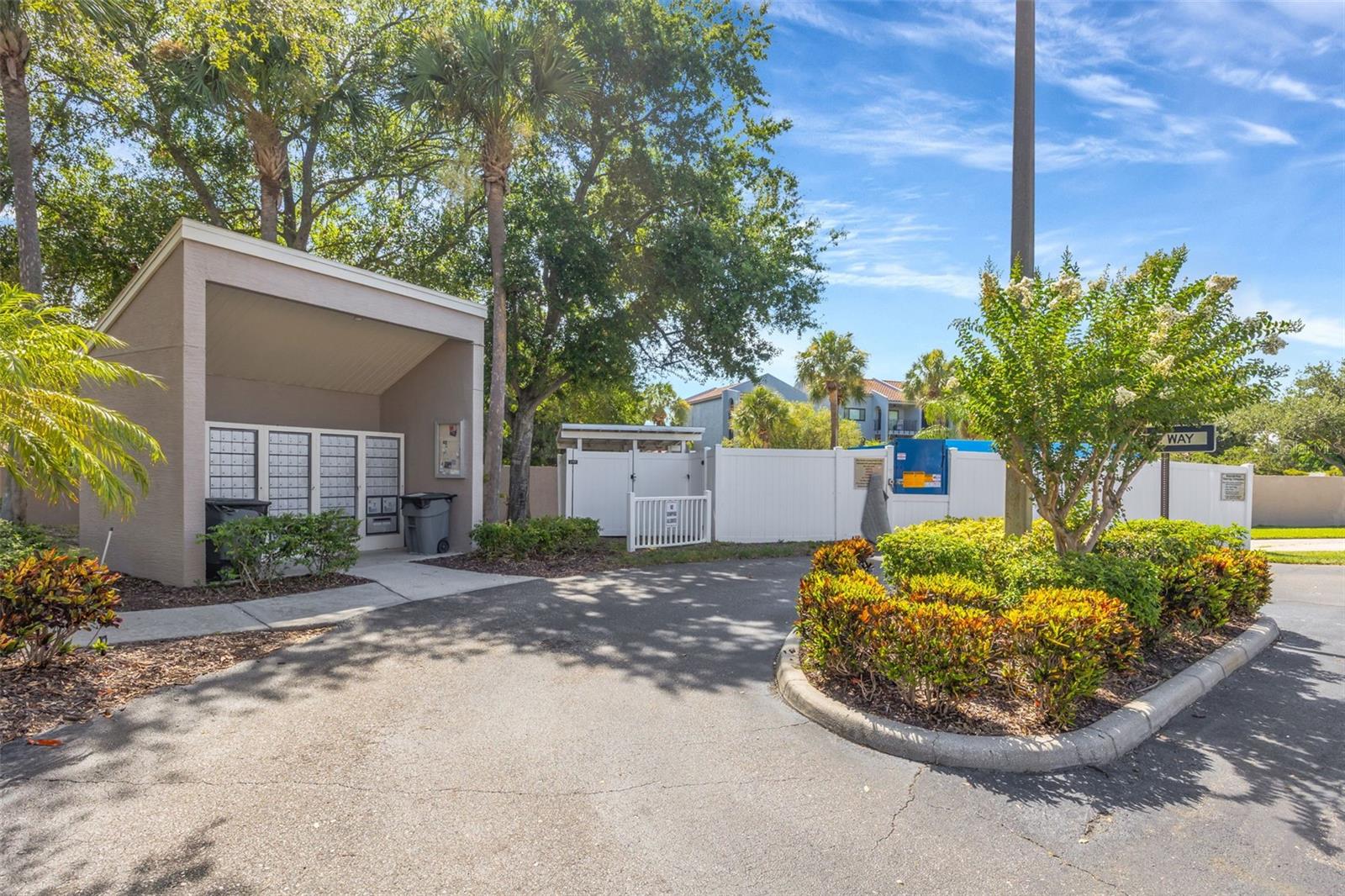 6127 Bayside Key Dr Property Photo 48