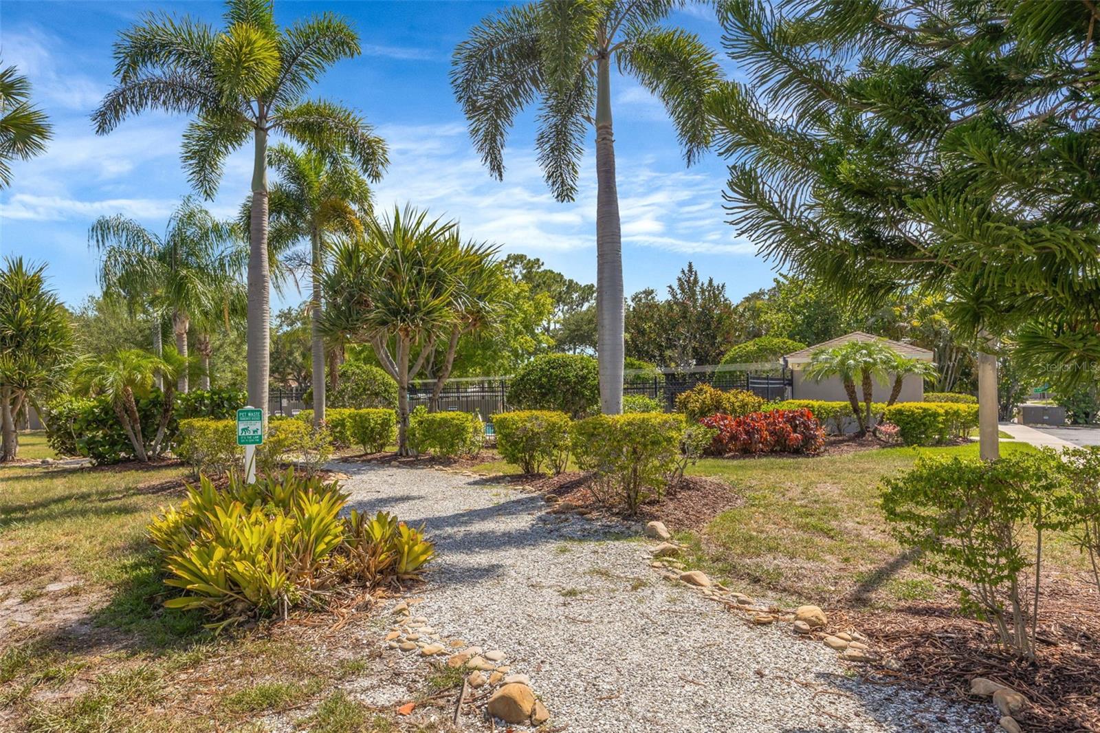 6127 Bayside Key Dr Property Photo 52
