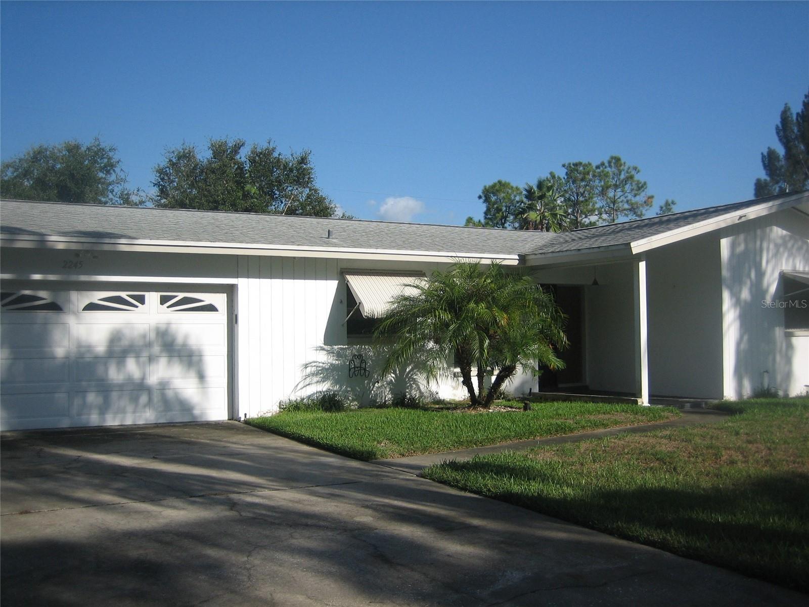 2245 Cedar Dr Property Photo 3