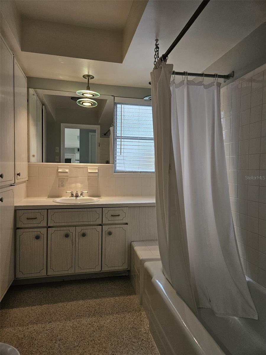 2245 Cedar Dr Property Photo 9
