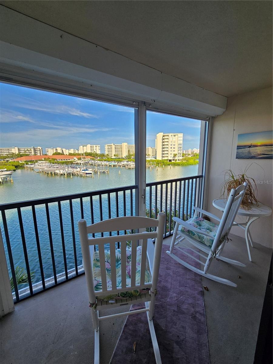 7600 Sun Island Dr S #306 Property Photo 15