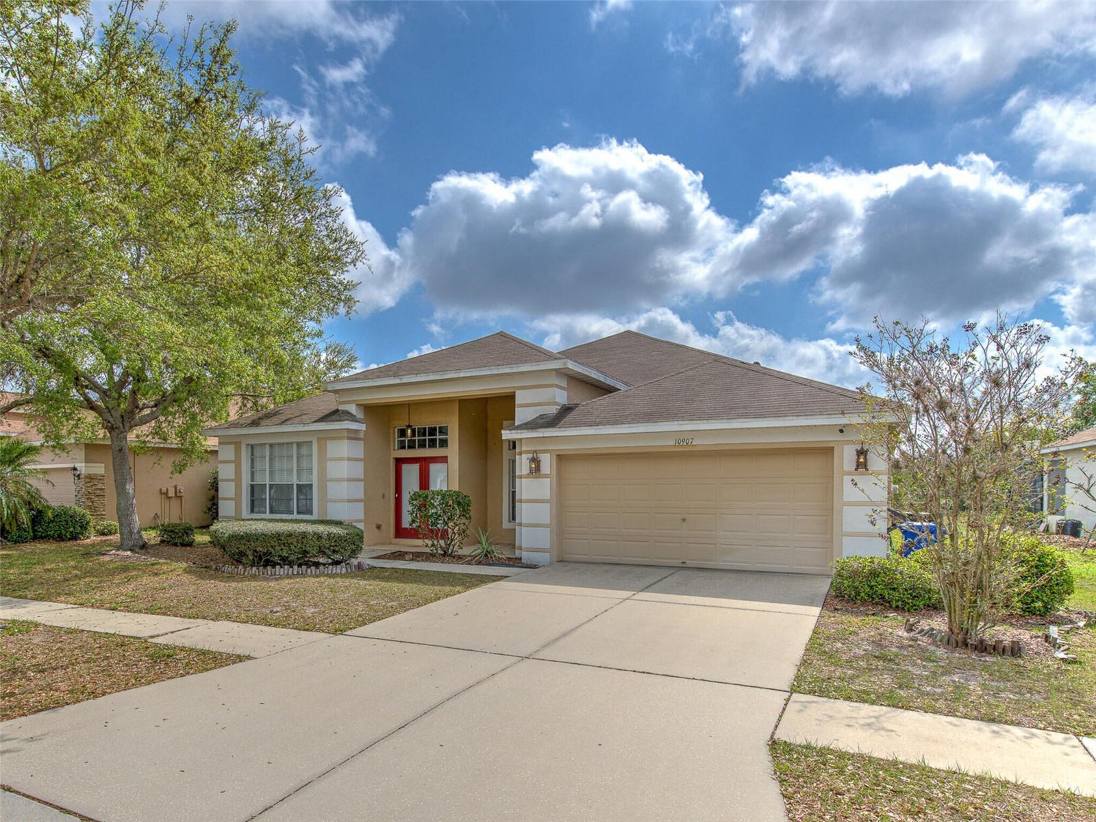 10907 Australian Pine Dr Property Photo 4