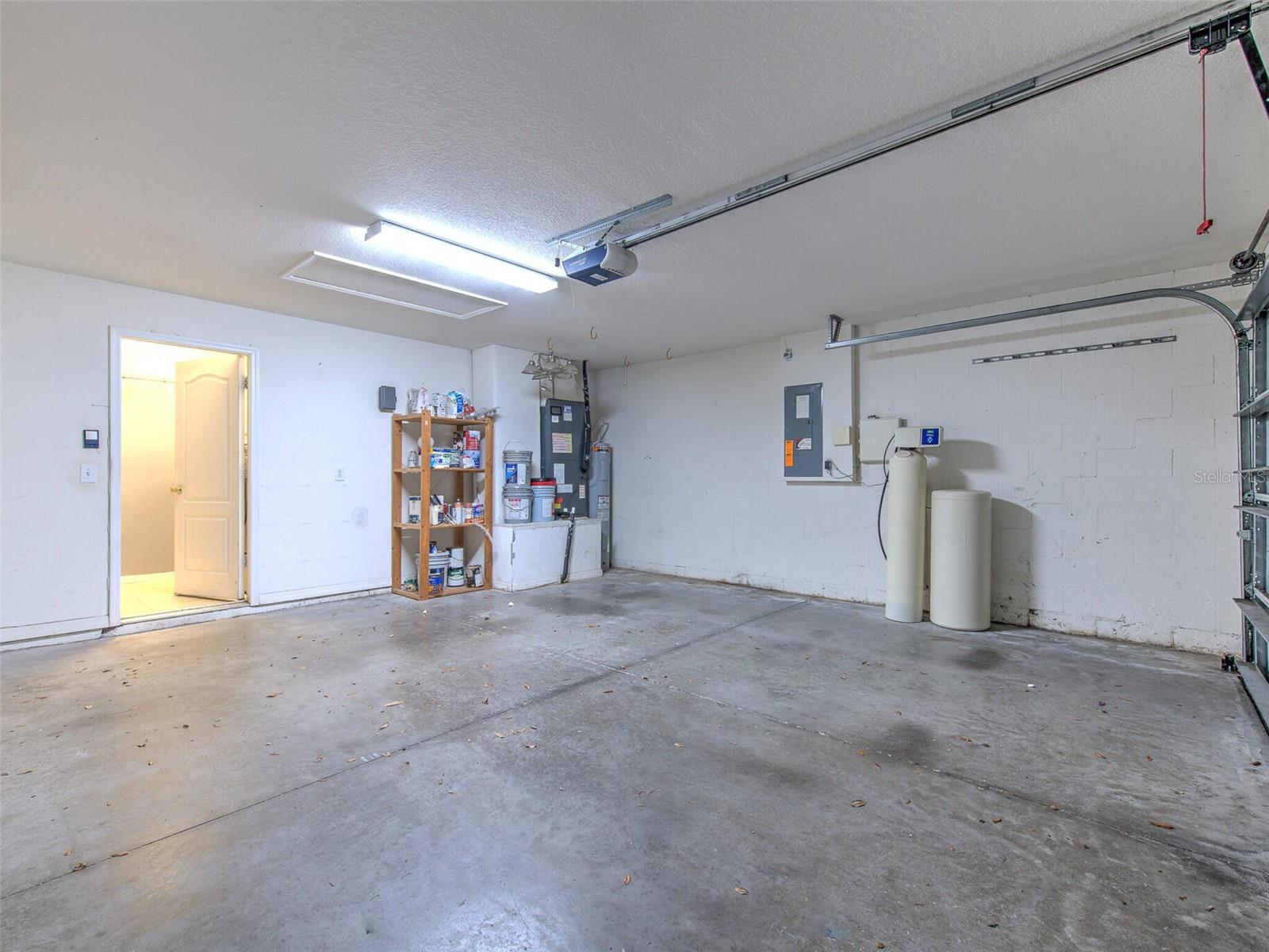 10907 Australian Pine Dr Property Photo 44
