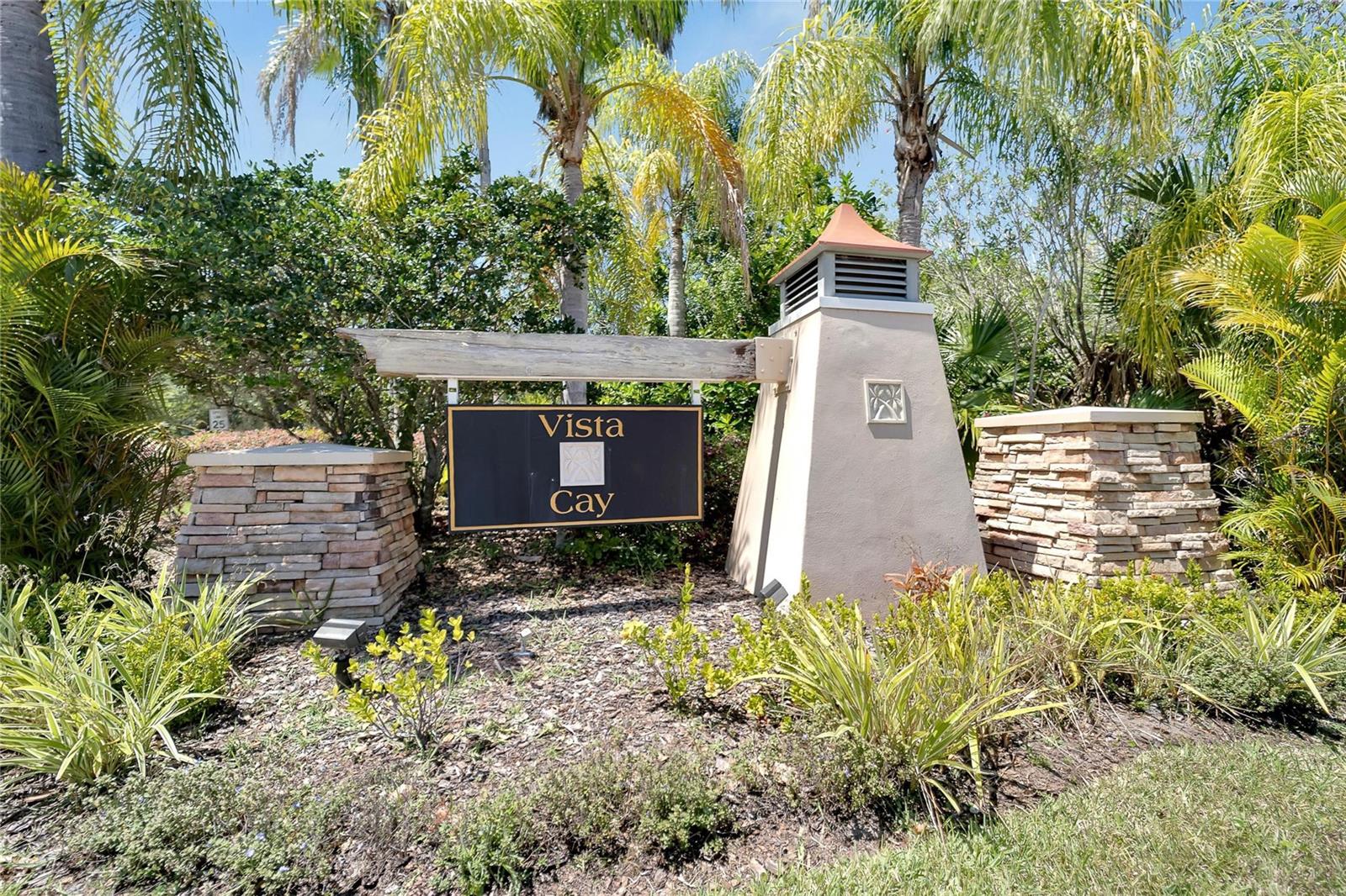 1019 Vista Cay Ct Property Photo 3