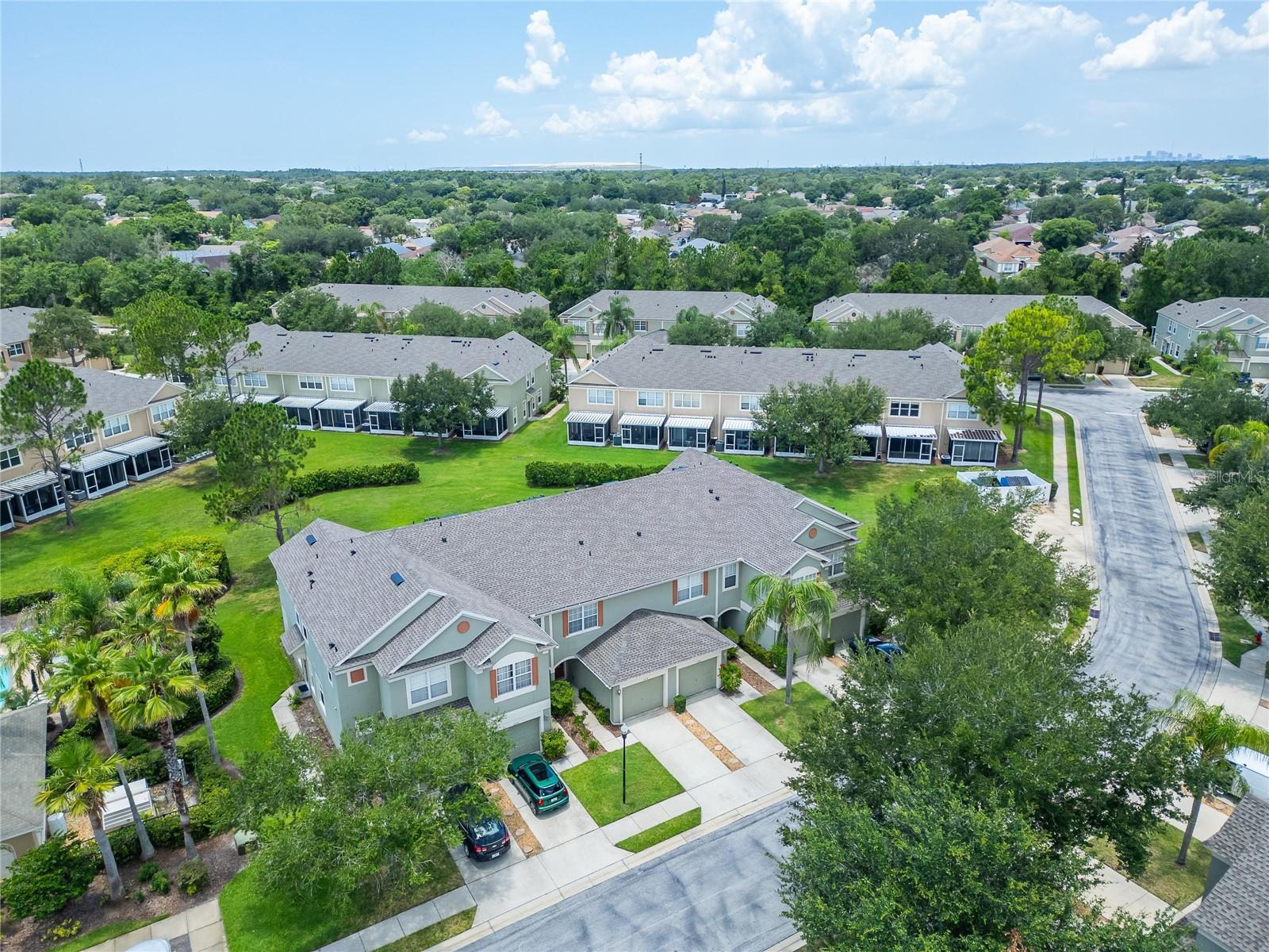 1019 Vista Cay Ct Property Photo 18
