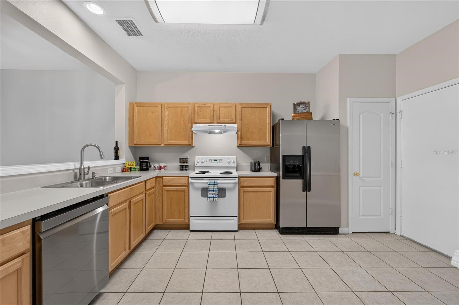 1019 Vista Cay Ct Property Photo 25