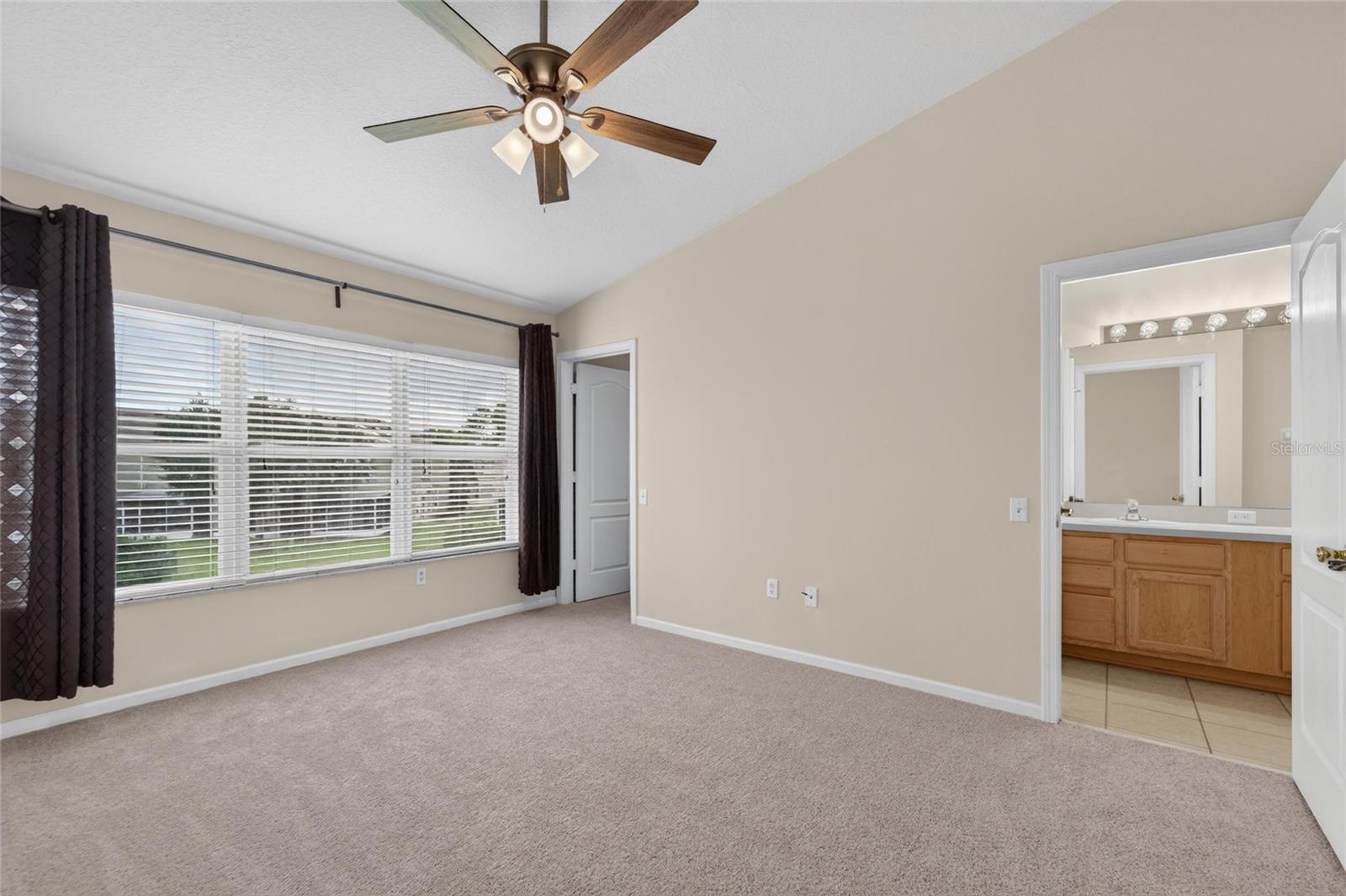 1019 Vista Cay Ct Property Photo 59
