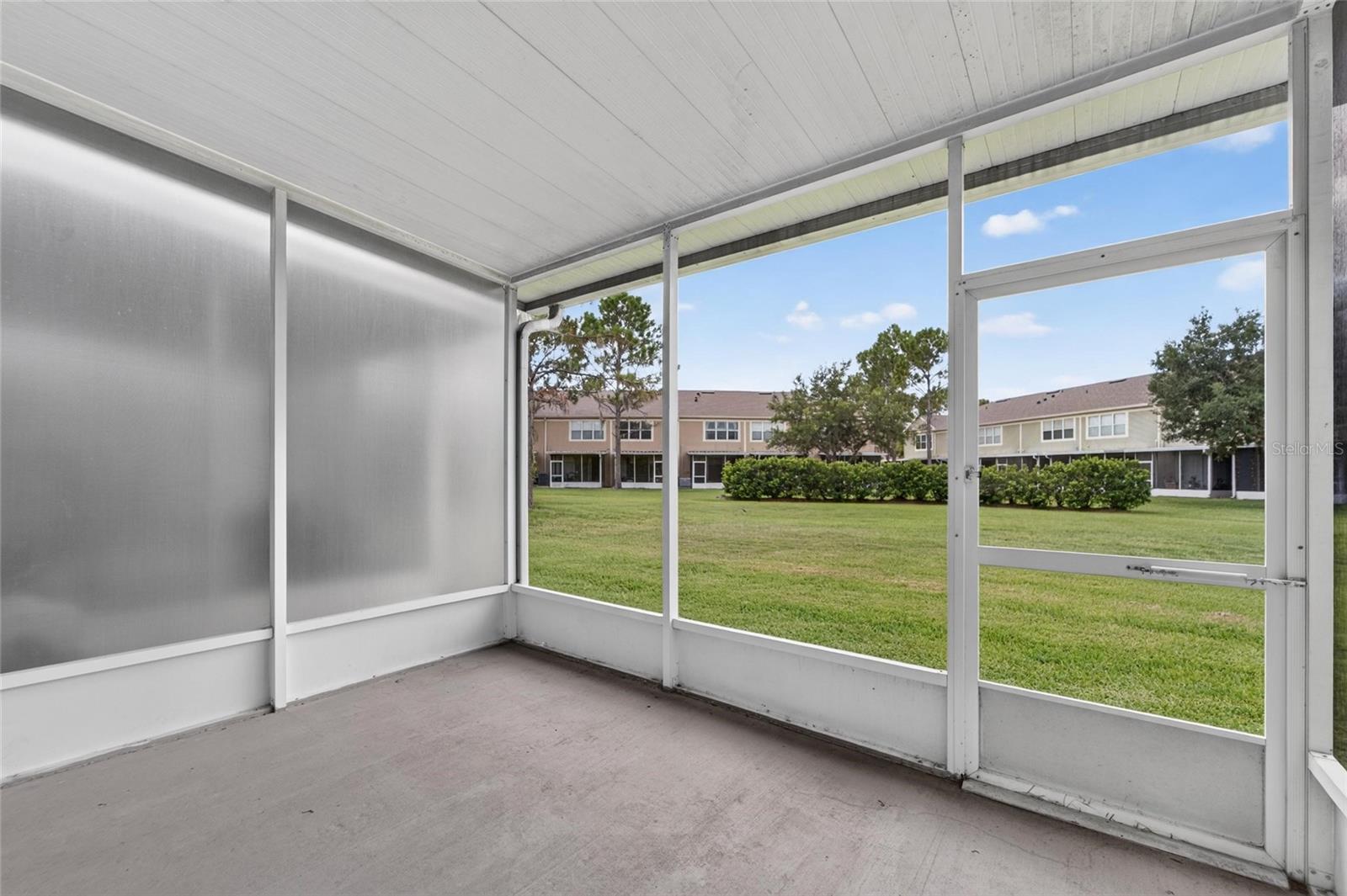 1019 Vista Cay Ct Property Photo 69